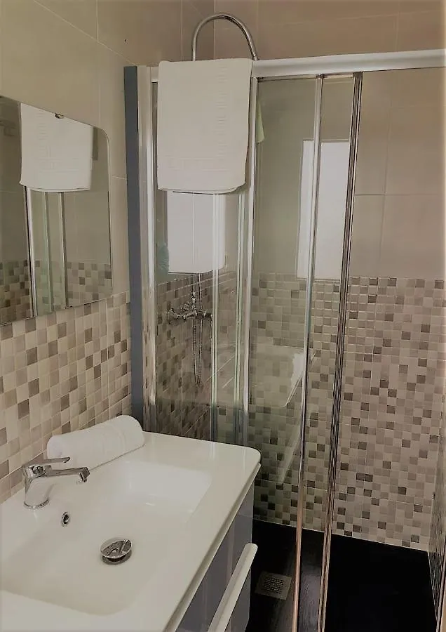 Todosierranevada Zona Baja - Apartamentos De 4 Dormitorios - Junto A Los Telecabinas Sierra Nevada