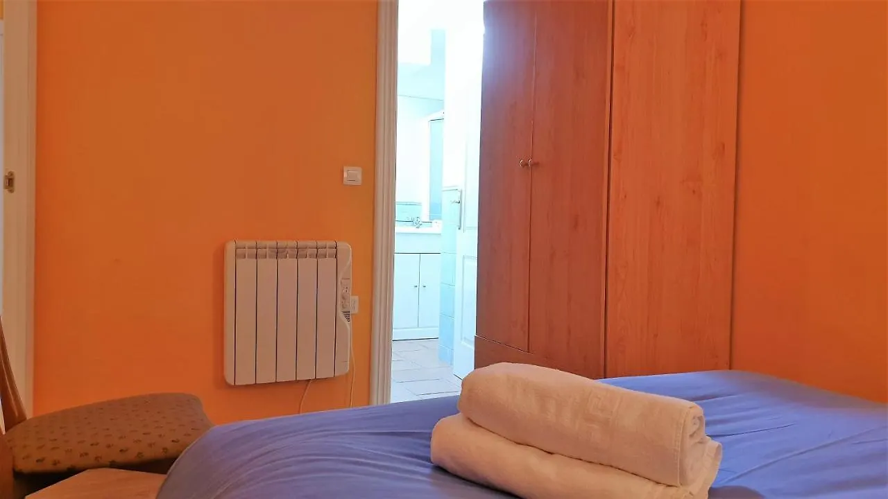 Todosierranevada Zona Baja - Apartamentos De 4 Dormitorios - Junto A Los Telecabinas シエラネバダ 0*,  スペイン